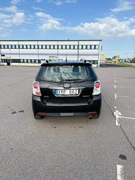 Toyota Verso 8 of 8