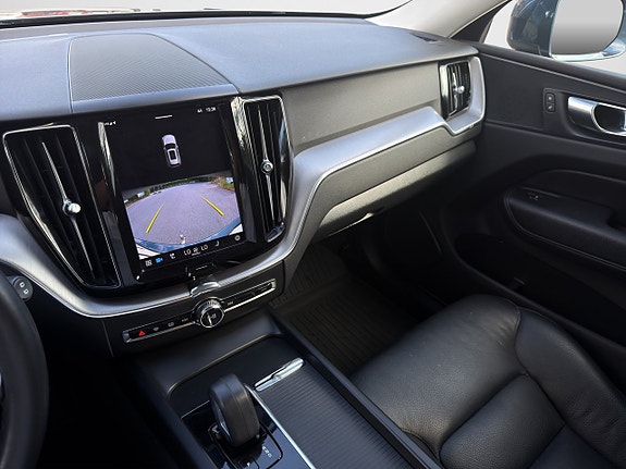Volvo XC60 13 of 18