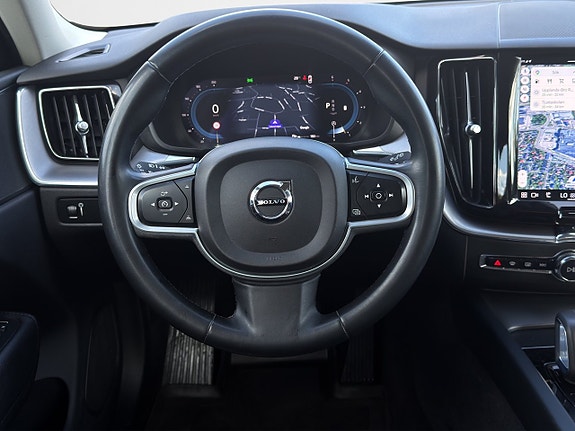 Volvo XC60 12 of 18