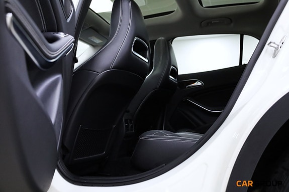 Mercedes-Benz GLA220 15 of 21