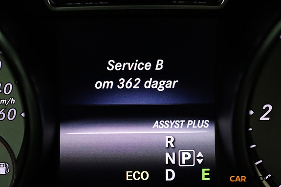 Mercedes-Benz GLA220 17 of 21
