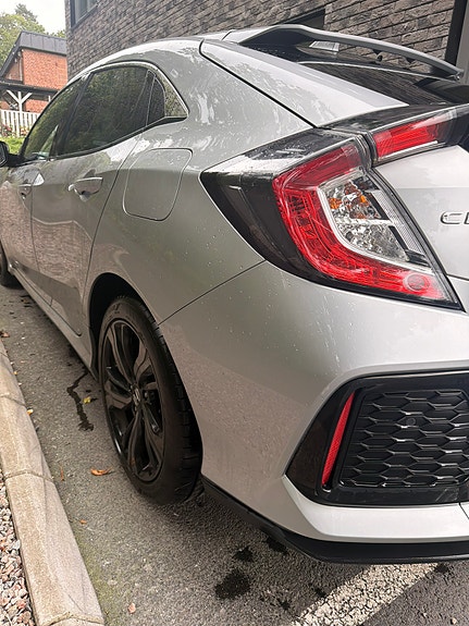 Honda Civic 4 of 8