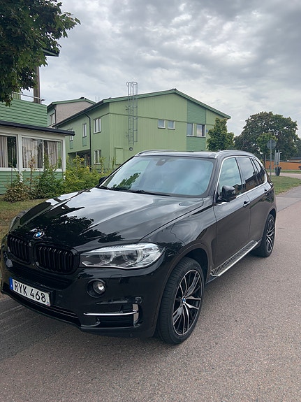 BMW X5 9 of 13
