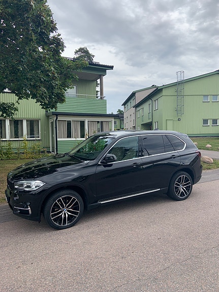 BMW X5 3 of 13