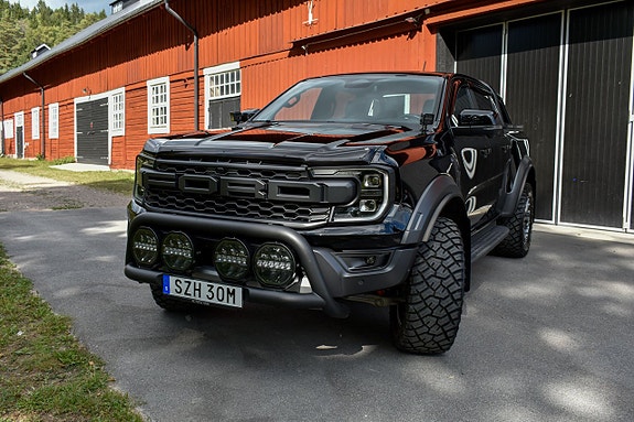 Ford Ranger Raptor 18 of 23