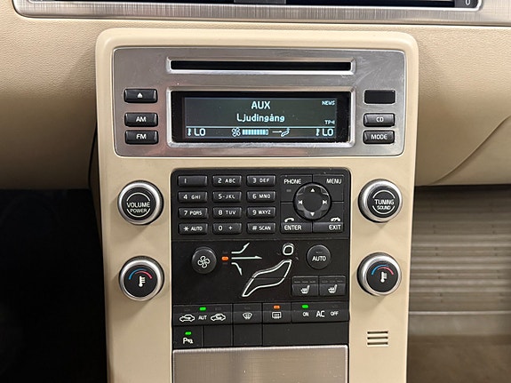Volvo V70 18 of 21