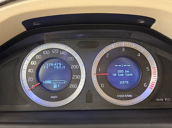 Volvo V70 19 of 21