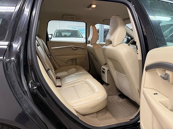 Volvo V70 15 of 21