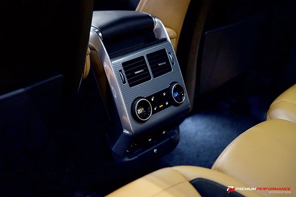 Land Rover Range Rover Sport 27 of 27