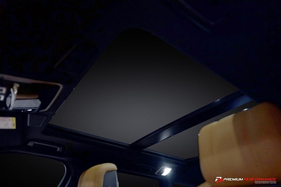 Land Rover Range Rover Sport 11 of 27