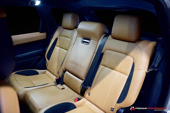 Land Rover Range Rover Sport 26 of 27