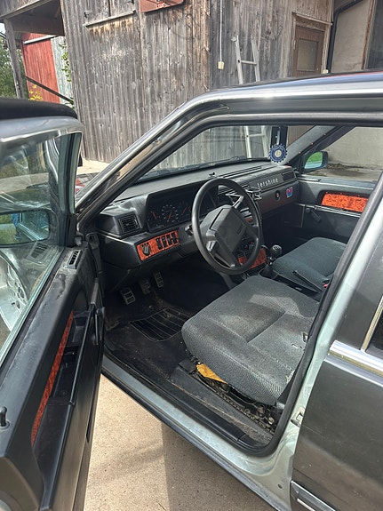 Volvo 740 20 of 25