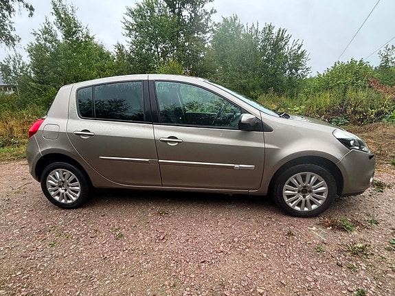 Renault Clio 3 of 7