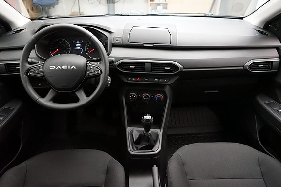 Dacia Sandero 6 of 12