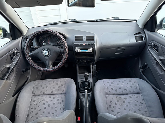 Seat Ibiza 5 of 7