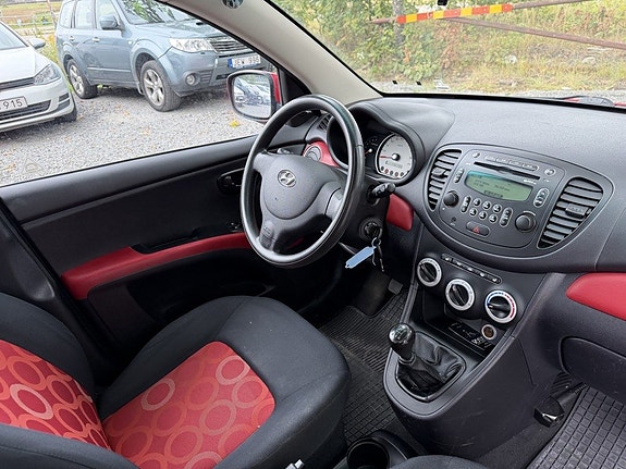 Hyundai i10 11 of 17
