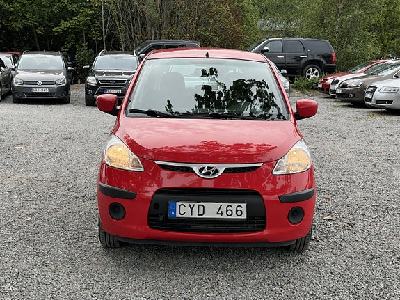 Hyundai i10 7 of 17