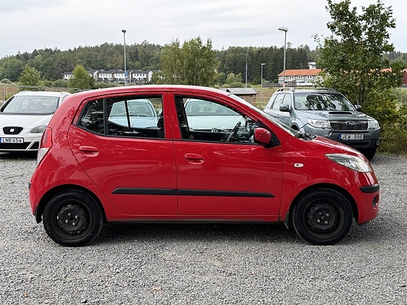 Hyundai i10 5 of 17