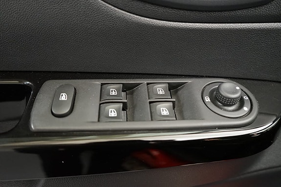 Renault Captur 9 of 15