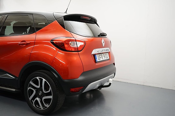 Renault Captur 3 of 15