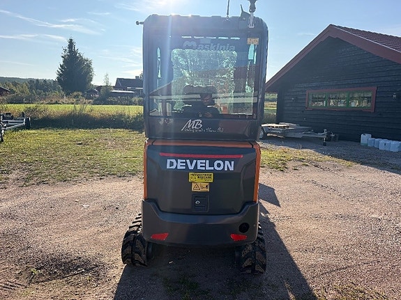 Develon DX 19-7 3 of 10
