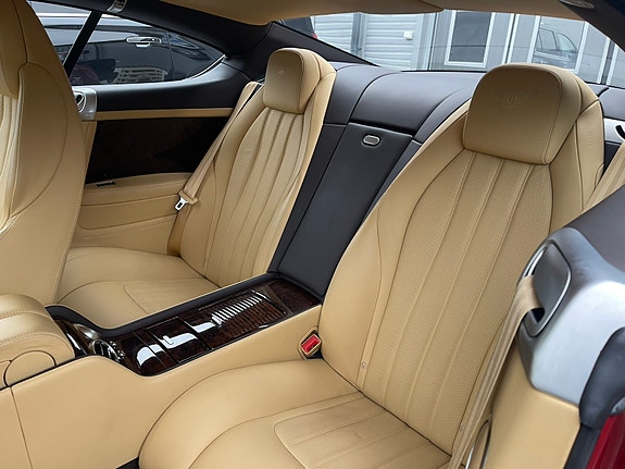 Bentley Continental GT 9 of 12