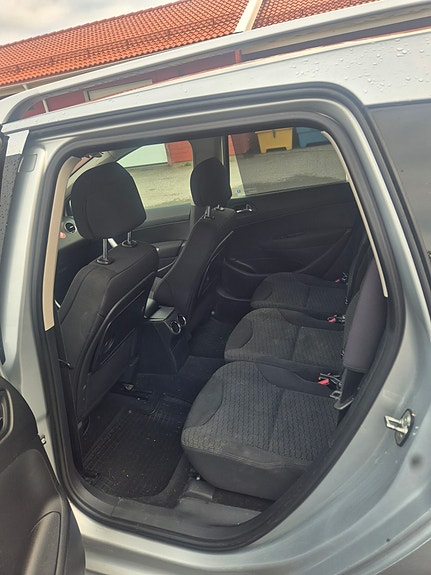 Peugeot 308 SW 4 of 7