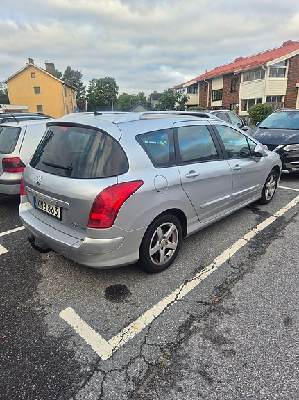 Peugeot 308 SW 6 of 7