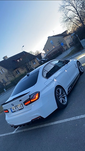BMW 320d 4 of 8