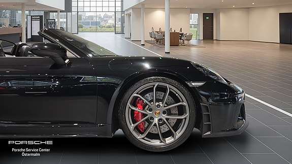 Porsche 718 Boxster 9 of 17