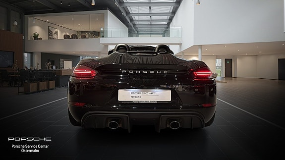 Porsche 718 Boxster 8 of 17