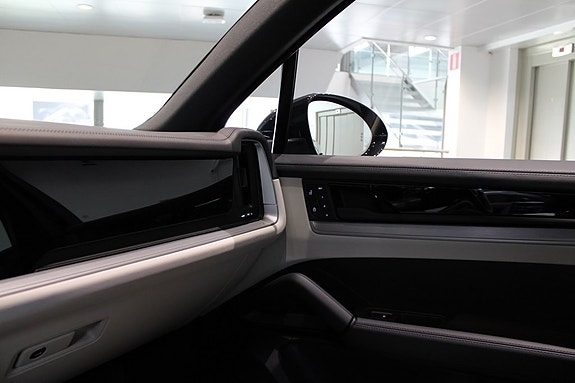Porsche Cayenne S 19 of 20