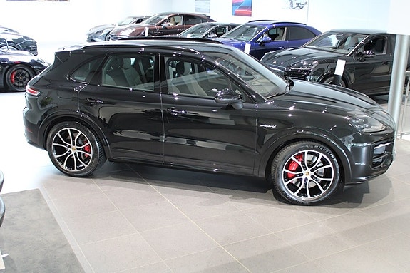 Porsche Cayenne S 7 of 20