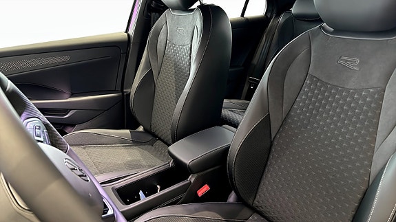 Volkswagen T-Roc 8 of 14