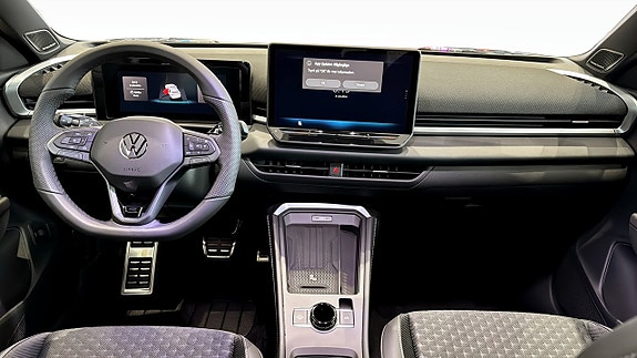 Volkswagen T-Roc 10 of 14