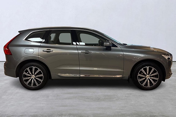 Volvo XC60 3 of 17