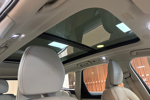 Volvo XC60 16 of 17