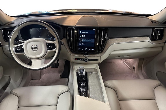 Volvo XC60 9 of 17