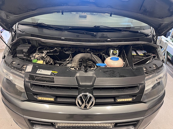 Volkswagen Transporter 12 of 30