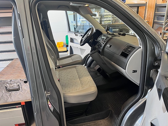 Volkswagen Transporter 11 of 30