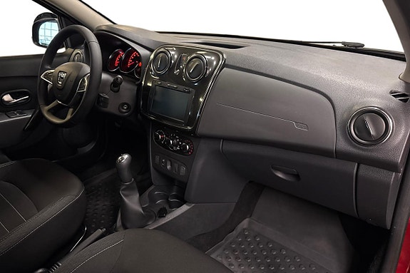 Dacia Sandero 10 of 18