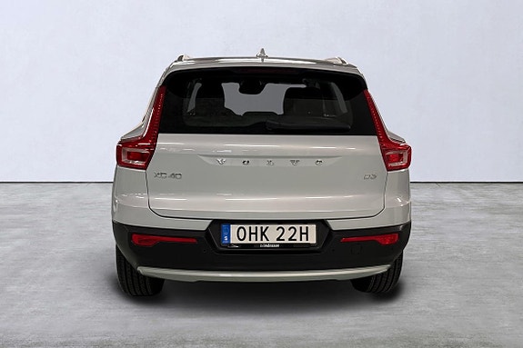 Volvo XC40 5 of 19