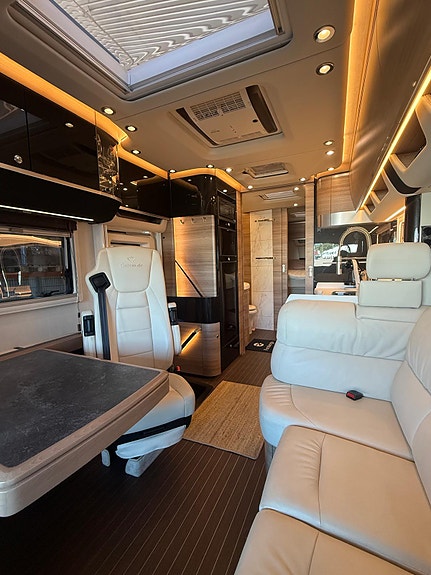 Concorde Charisma 860 Li 12 of 21