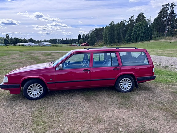 Volvo 940 2 of 21