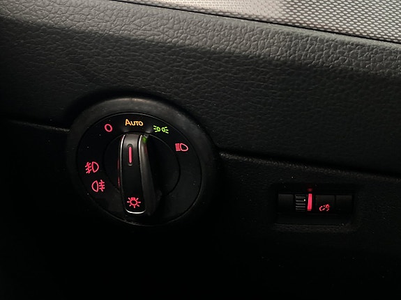 Volkswagen Multivan 15 of 30