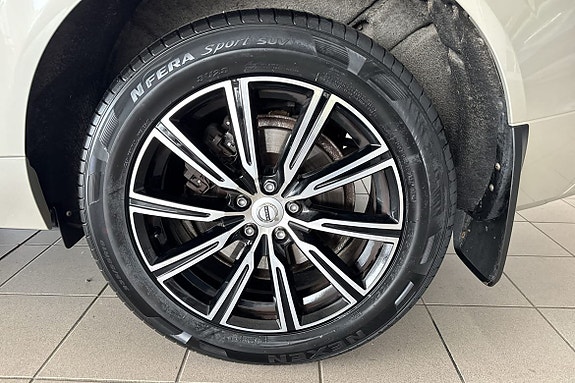 Volvo XC60 18 of 18