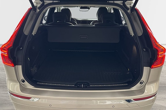 Volvo XC60 8 of 18