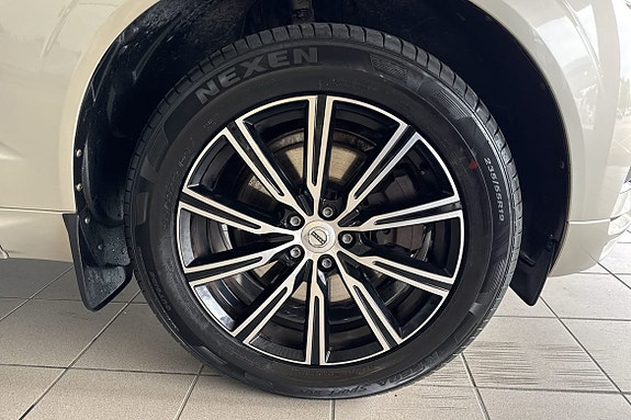 Volvo XC60 16 of 18