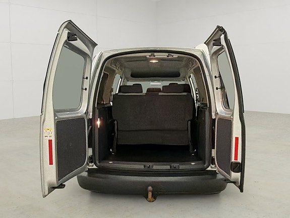 Volkswagen Caddy Maxi 12 of 30