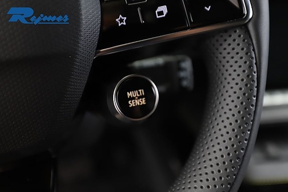 Renault Scenic E-Tech 8 of 22